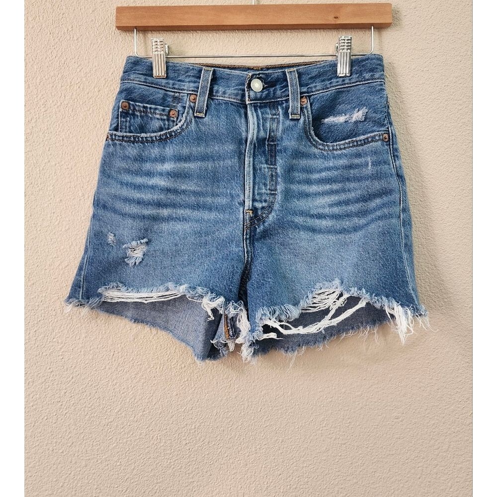 Levi's Ribcage  Distressed Frayed Hem Denim Shorts